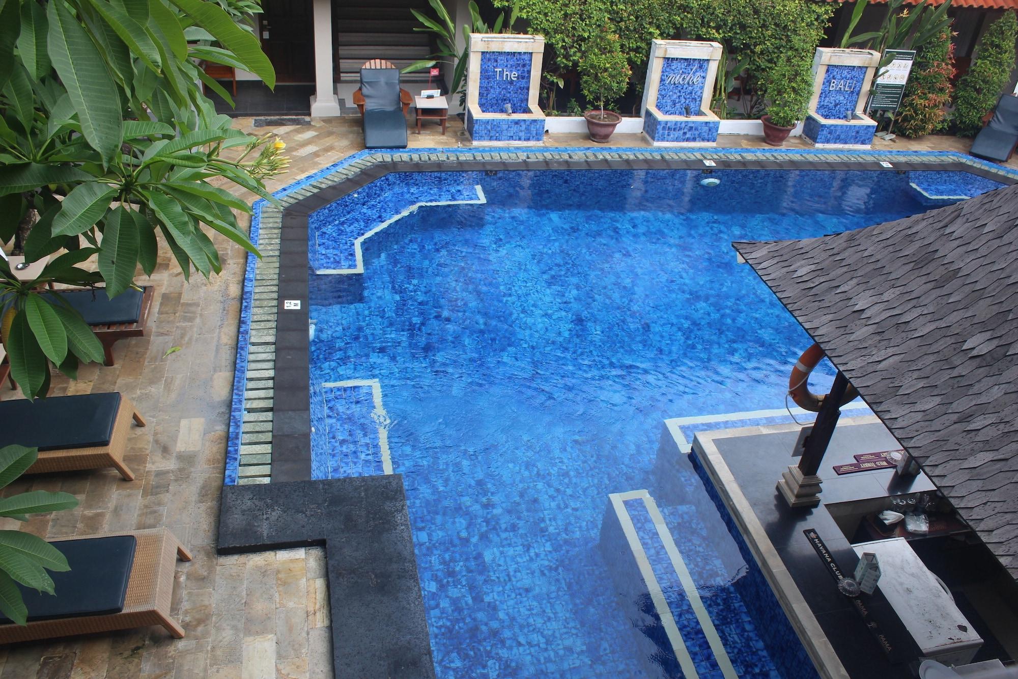 Отель The Niche Bali Легиан Экстерьер фото
